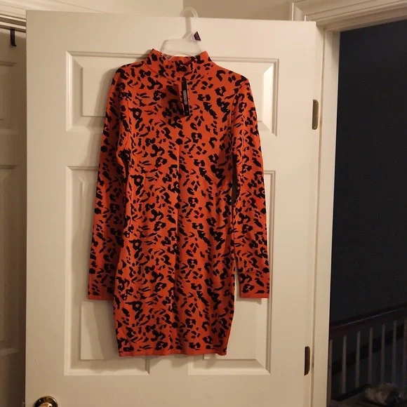 FINAL PRICE!! NWT FASHION NOVA SWEATER MINI DRESS !! - Picture 1 of 3